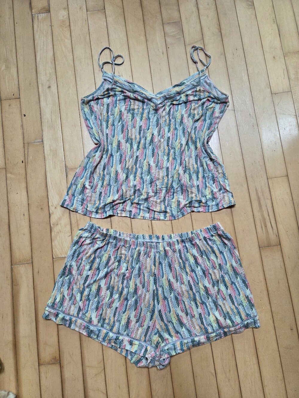 Women’s Multicolor Feather-Print Cami & Short Sleep Set